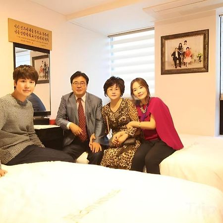 Myeongdong Mom House Hotell Seoul Eksteriør bilde