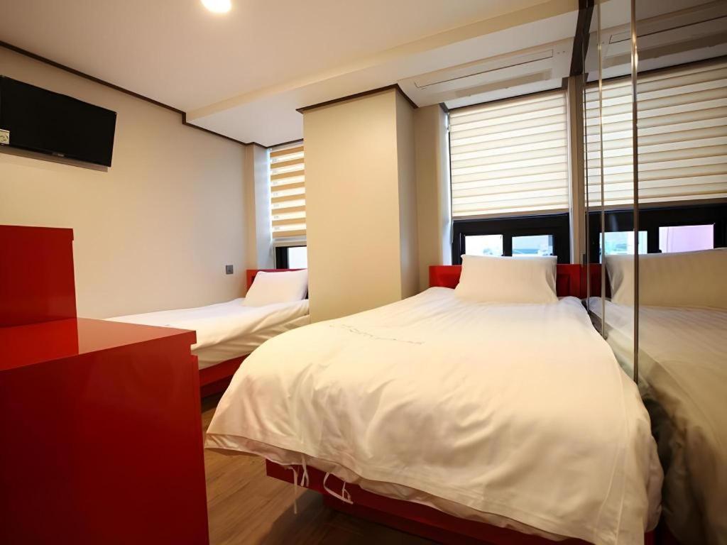 Myeongdong Mom House Hotell Seoul Eksteriør bilde