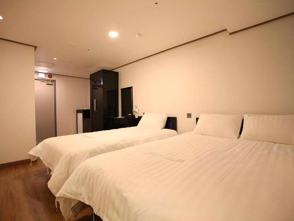 Myeongdong Mom House Hotell Seoul Eksteriør bilde