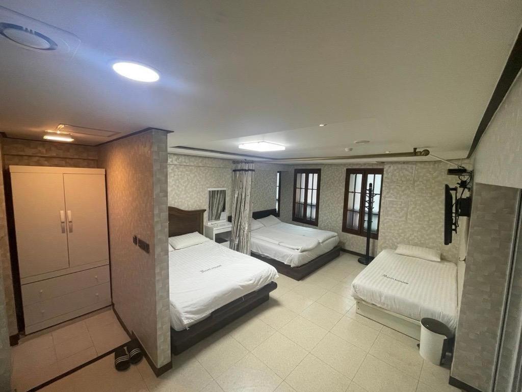 Myeongdong Mom House Hotell Seoul Eksteriør bilde