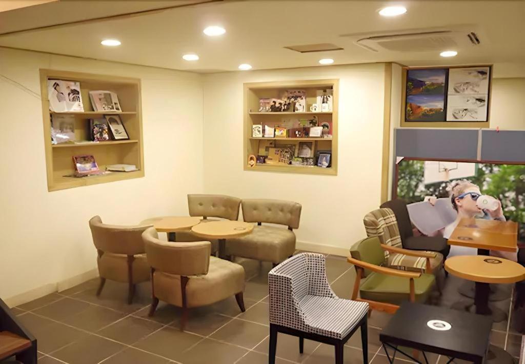 Myeongdong Mom House Hotell Seoul Eksteriør bilde